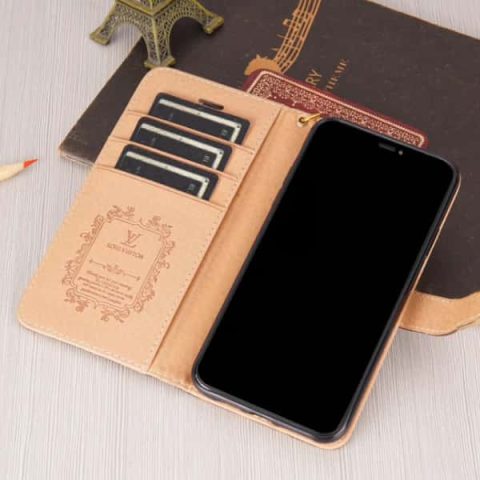 Louis-Vuitton-Phone-Case-with-card-holer-10.jpg